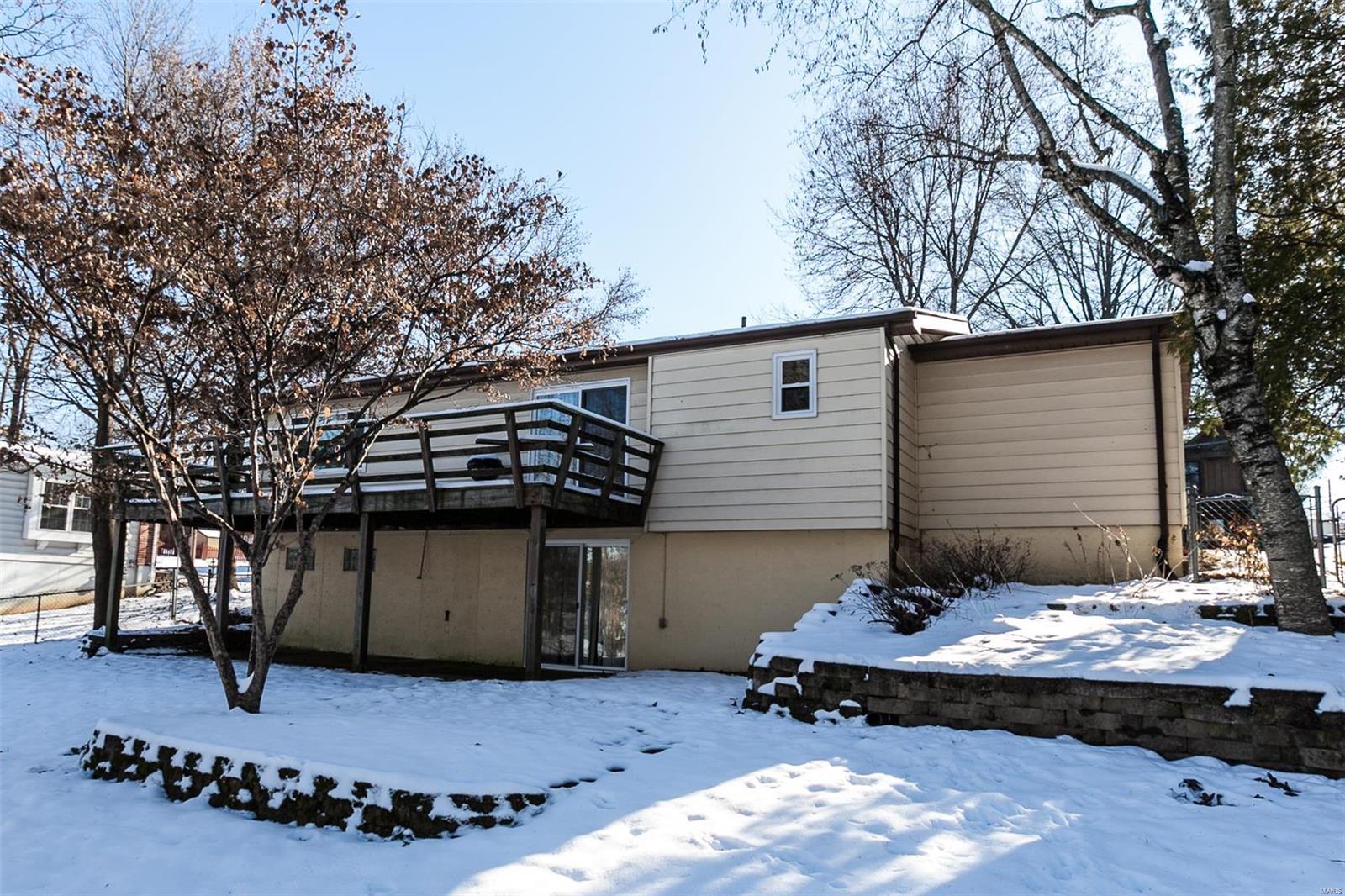 Sold 729 E Jackson Road, ster Groves, MO 63119 3 Beds / 2 Full