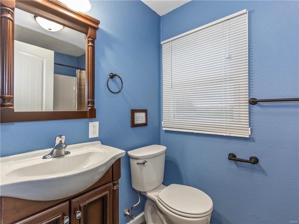 11 Saint Charles Street Collinsville Il 62234 Strano And 11 Saint Charles Street Collinsville Il 62234
