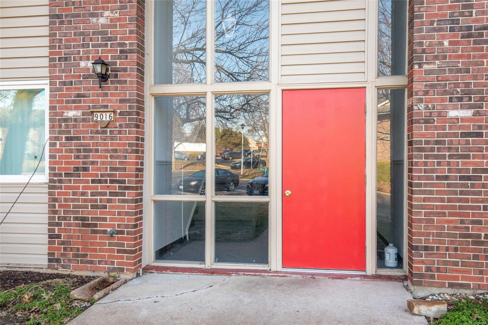 9016 Villaridge Court G St Louis Mo 63123 Redkey Realty Leaders