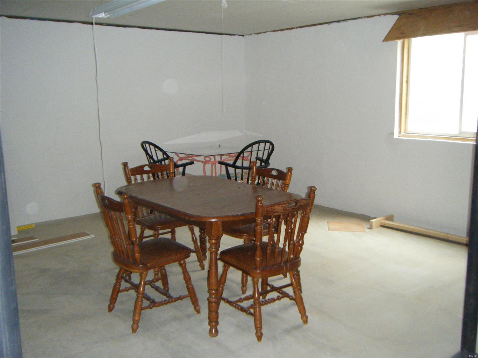 14220 Saint James Lane Breese Il 62230 Strano And Ociates Real Estate
