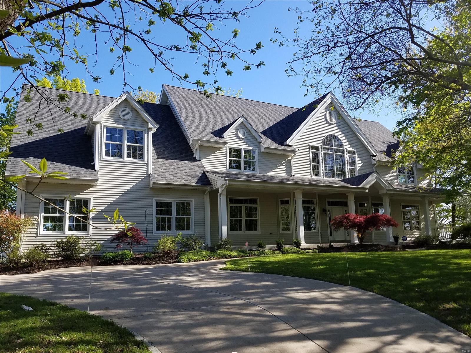 Sold 18493 Us Highway 66, Pacific, MO 63069 5 Beds / 4 Full Baths