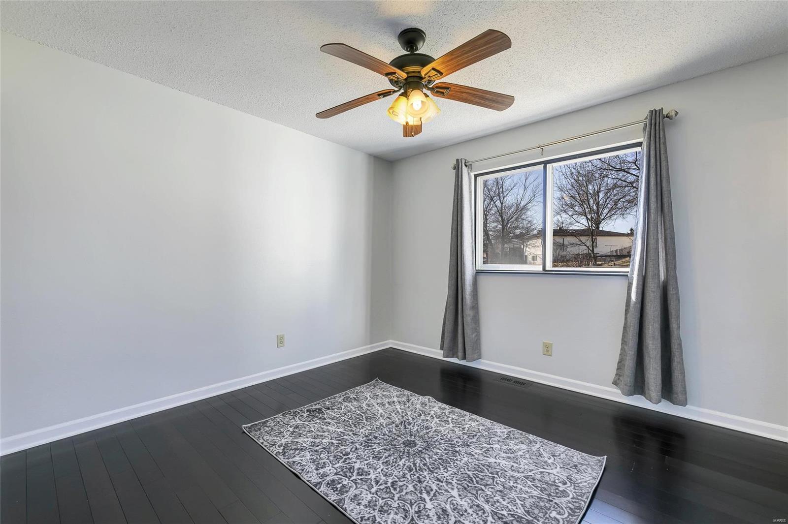 6533 Towne Woods Drive St Louis Mo 63129 Redkey Realty Leaders